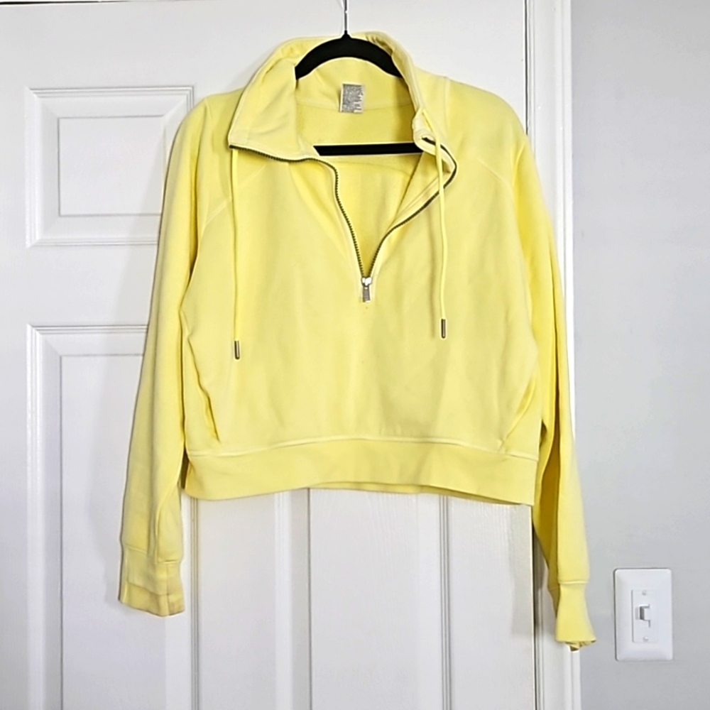 Athletic Cropped Sweat top with Pockets